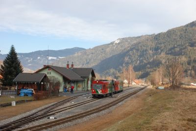 VT 33 mit dem VS 42 in Stadl an der Mur.
Schlüsselwörter: STLB , Murtalbahn