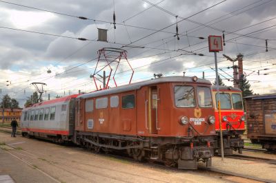 4090 Probefahrt
die 1099.013 zieht den 4090.003 anlässlich einer Laufprobe des Triebwagens gleich gen Ober-Grafendorf. Weitere Infos dazu findet man unter:
http://schmalspur-modell.at/viewtopic.php?t=8015
Schlüsselwörter: 1099.013, 4090.003, Probe