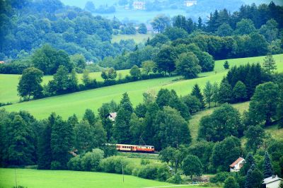 tief im Tal
kurz vor Schwerbach fährt hier der "Bürgeralpe" bergwärts.
Schlüsselwörter: 1099.004, Bürgeralpe, Schwerbach