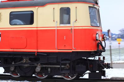 1099.011 bei der Durchfahrt
die 1099.011 hier bei Willersdorf in voller Fahrt
Schlüsselwörter: 1099.011, langer Gerade, Mariazeller Land