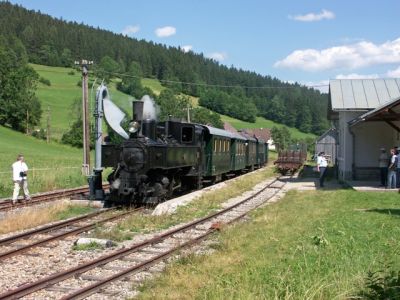 Ybbsthalbahn 24.6.07
Wasserfassen in Pfaffenschlag
