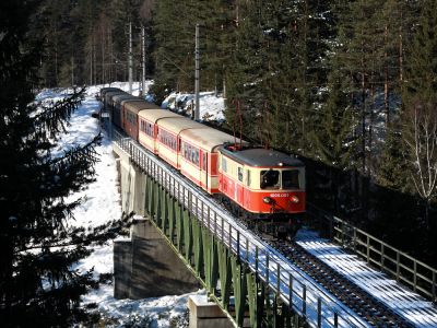 1099.01 mit 6809, 9.12.12 auf der Kuhgrabenbrücke
