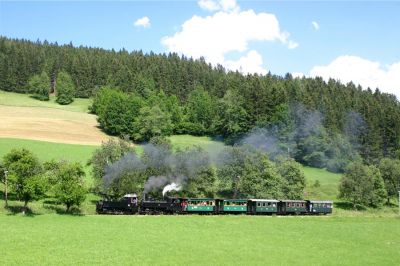 298.102 + Uv.1
Einfahrt in Pfaffenschlag
Schlüsselwörter: 298.102, Uv.1, Pfaffenschlag