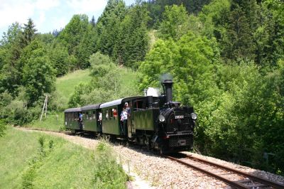 298.102
298.102 am Damm nach der Haltestelle Holzapfel
Schlüsselwörter: 298.102