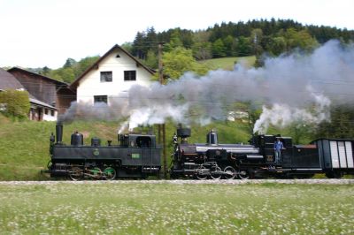 Bh.1 und Mh.6 in Frankenfels
Sonderzug mit Bh.1 und Mh.6 kurz nach dem Bhf. Frankenfels, die Mh.6 wurde einen Tag später untauglich. 
Schlüsselwörter: Bh.1 , Mh.6 , Bh1 , Mh6