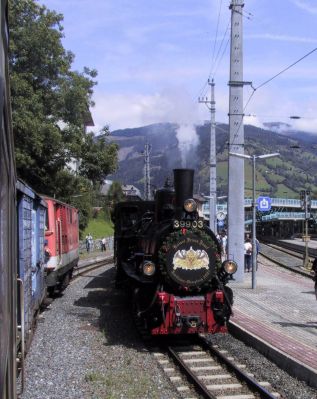 Nostalgietag bei der Pinzgaubahn
Schlüsselwörter: 399 , Mh ,  03