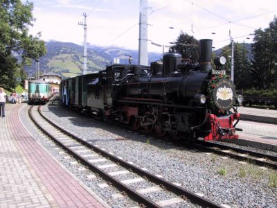 Nostalgietag bei der Pinzgaubahn
Schlüsselwörter: 399 , Mh ,  03