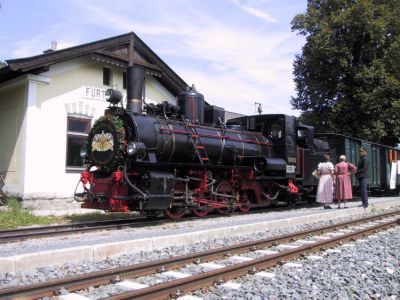 Nostalgietag bei der Pinzgaubahn
Schlüsselwörter: 399 , Mh ,  03