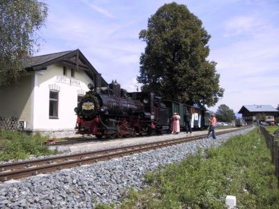 Nostalgietag bei der Pinzgaubahn
Schlüsselwörter: 399 , Mh ,  03