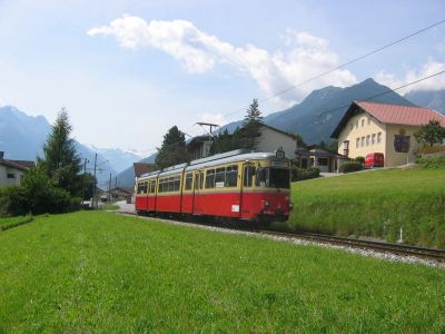 Telfes
Tw 83 kurz nach der Ausfahrt aus Telfes
Schlüsselwörter: Stubaitalbahn, 83