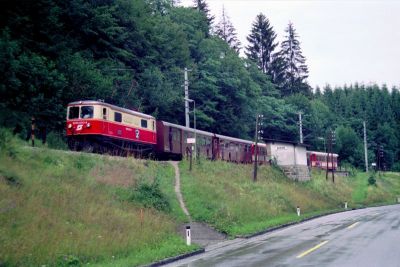 1099.003
Die 1099.003 hält gerade in der Haltestelle Boding
Scan
Schlüsselwörter: 1099 , 003 , Mariazellerbahn , Talstrecke , Boding