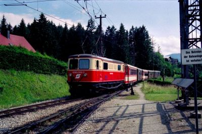 1099.008
Die 1099.008 bei der Einfahrt in Mitterbach
Scan
Schlüsselwörter: 1099 , 008 , Mariazellerbahn , Bergstrecke , Mitterbach