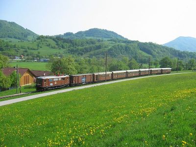 1099.010
Die 1099.010 mit dem REX 6807 "Ötscherbär" zwischen Kirchberg und Schwerbach
Schlüsselwörter: Mariazellerbahn , Talstrecke , Ötscherbär , 1099 , 010