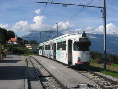 Tw 88
Tw 88 wartet in Kreith vor der Kulisse der Nordkette die Abfahrtszeit nach Innsbruck ab
Schlüsselwörter: Stubaitalbahn, 88