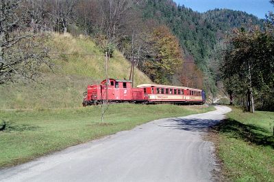 2091.011
Die 2091.011 mit dem R 6940
Kennt jemand den genauen Fotostandpunkt?
Schlüsselwörter: Ybbstalbahn , 2091 , 011