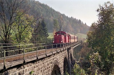 2091.011
Die 2091.011 mit dem R 6940 auf der Ybbsbrücke bei Gstadt
Schlüsselwörter: Ybbstalbahn , 2091 , 011
