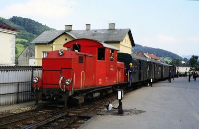 2091.10
Die 2091.10 ist mit dem GmP 71536 in Waidhofen angekommen
Schlüsselwörter: Ybbstalbahn , 2091 , 10