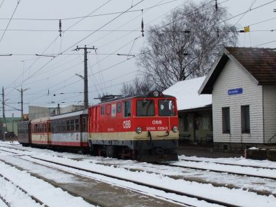 2095 009
Die 2095 009 ist mit dem R 6835 soeben in Ober Grafendorf eingefahren
Schlüsselwörter: 2095, 009, Ober Grafendorf, Mariazellerbahn, Talstrecke