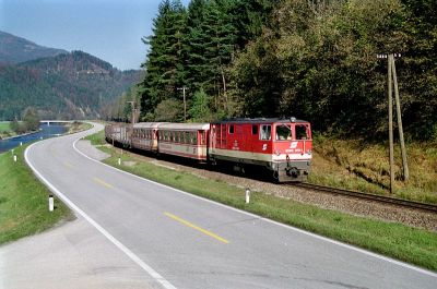 2095.010
Die 2095.010 zwischen Seeburg und Waidach
Schlüsselwörter: Ybbstalbahn , 2095 , 010