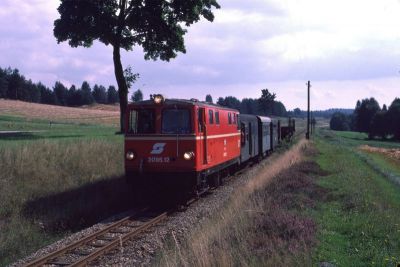 2095.12
Die 2095.12 mit dem GmP 71436 zwischen Gopprechts und Schönau.
Scan vom Dia
Schlüsselwörter: 2095 , 12 , Waldviertel , Nordast