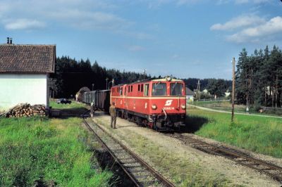 2095 Doppeltraktion
Die 2095.14 und 2095.12 mit dem GmP 71435 in Neu Nagelberg.
Scan vom Dia
Schlüsselwörter: 2095 , 12 , 14 , Waldviertel , Nordast , Neu Nagelberg