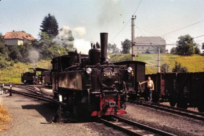 298.56
Die 298.56 in Garsten.
Scan vom Dia
Schlüsselwörter: 298 , 56 , Steyrtalbahn , Garsten