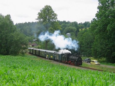 399.01
Die 399.01 erreicht in Kürze mit dem "Herrensee Express" den Endbahnhof Litschau.
Schlüsselwörter: Waldviertel , Nordast , 399 , 01