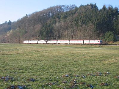 7-teiliger 4090er
Die untaugliche 3-teilige 4090er-Garnitur wurde von vom 4-teiligen 4090er mit dem R 6804 nach St. Pölten überstellt.
Schlüsselwörter: 4090 , Mariazellerbahn , Talstrecke