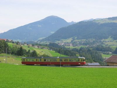 Tw 82
Der Tw 82 vor der Kulisse des Patscherkofels zwischen Telfes und Fulpmes
Schlüsselwörter: Stubaitalbahn, 82