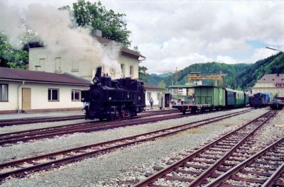 Bh 1
Die Bh 1 verschiebt in Kapfenberg LB
Scan
Schlüsselwörter: Bh1, Thörlerbahn, Kapfenberg