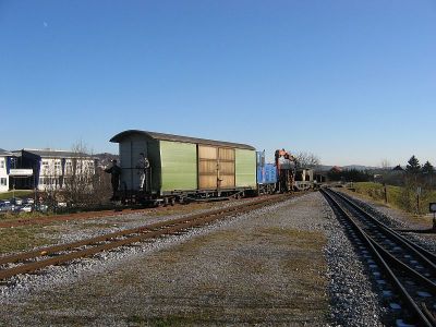 Club U44 Lok 1
Die Lok 1 des Club U44 verschiebt im Bahnhof Weiz.
Schlüsselwörter: Feistritztalbahn , STLB , ClubU44 , Weiz , Lok1