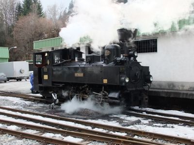 U 11
Die U 11 nach einer Probefahrt in Murau
Schlüsselwörter: Murtalbahn, U 11, Murau, StLB