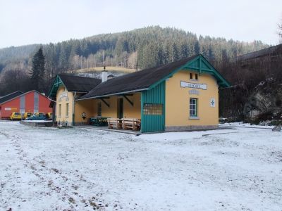 Aflenz / Thörl
Der ehemalige Bahnhof Aflenz - jetzt als Thörl angeschrieben von der Gleisseite aus gesehen
Schlüsselwörter: Aflenz, Thörl, Thörlerbahn