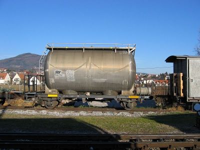 Ezm 752
Der Staubkesselwagen Ezm 752 im Bahnhof Weiz ...
Schlüsselwörter: Feistritztalbahn , STLB , Weiz , Ezm752