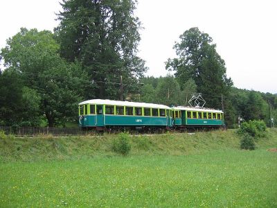 Kurhaus
Tw 1 erreicht mit Bw 21 die Haltestelle Kurhaus
Schlüsselwörter: Höllentalbahn , Kurhaus