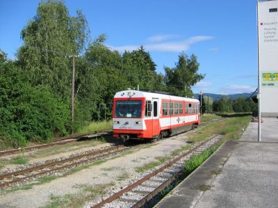 IMG_4649
Der 5090.014 erreicht am 15.8.2006 mit dem R 6855 den Bahnhof Mank.
Schlüsselwörter: 5090 , Mank