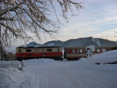 IMG_8378
Die 1099.004 wird sogleich mit dem R 6830 "Bürgeralpe" den Bahnhof Winterbach erreichen.
Schlüsselwörter: 1099 , Winterbach