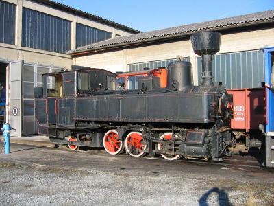 U 8
Die U8 der StLB im Bahnhof Weiz
Schlüsselwörter: U 8, Weiz, Feistritztalbahn