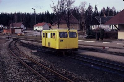 Draisine
X 614.904 in Alt Nagelberg
Scan vom Dia
Schlüsselwörter: Waldviertel , Nordast , Alt Nagelberg , Draisine