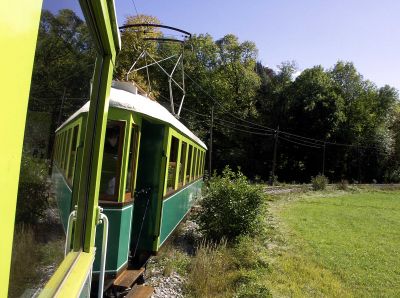 ... in der Kurve
Schlüsselwörter: Tw 1 , Höllentalbahn , Tw 21