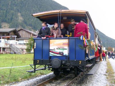 Achenseebahn, letzter Betriebstag am 25.10.2009
Achenseebahn, letzter Betriebstag am 25.10.2009
Schlüsselwörter: Achenseebahn , Maurach