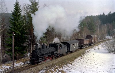 Waldviertel 1975 - Bruderndorfer Tunnel 3
Exakta Varex IIa, Kodacolor II
Schlüsselwörter: 399.04