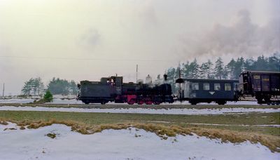 Waldviertel 1975 Harruck 5
Exakta Varex IIa, Kodacolor II
Schlüsselwörter: 399.04