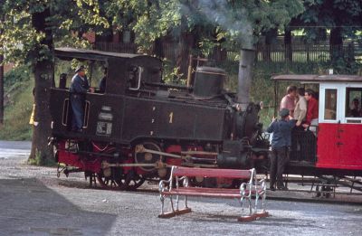 Zug0434.jpg
Achenseebahn 1 in Jenbach
Schlüsselwörter: Achenseebahn