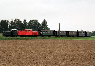 Sonderzug auf der Krumpe
Irgendwo auf der Krumpe....
Schlüsselwörter: Krumpe