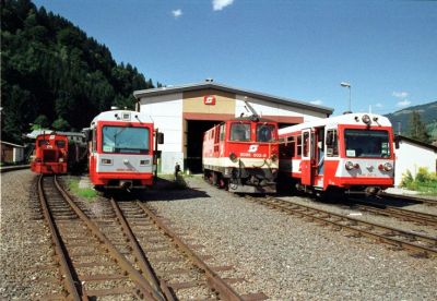 Depot Tischlerhäusl
Zugparade an einem heißen Sommertag im Planbetrieb!
Schlüsselwörter: Tischlerhäusl