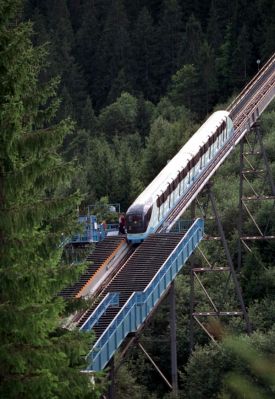 Gletscherbahn Kaprun 2
3 Monate vor dem Unglück der Gletscherbahn...
Schlüsselwörter: Kaprun