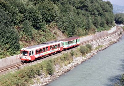 Buntes aus dem Pinzgau
Nachmittagszug kurz vor der Haltestelle Hollersbach.
Schlüsselwörter: Hollersbach, Pinzgaubahn