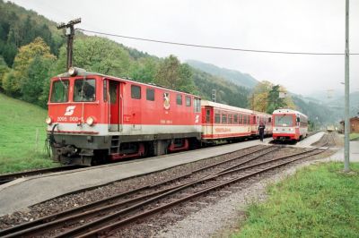 Zugbegegnung in Gstadt
Betriebsalltag auf der Ybbstalbahn. Hier eine Aufnahme aus Gstadt.
Schlüsselwörter: Gstadt, Ybbstalbahn, 2095