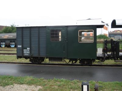 NÖVOG Di/s 95921
Der NÖVOG Di/s 95921 war früher als Di/s 6489 bezeichnet. Heute dient er als Dienstwagen der litschauer Garnitur.
Schlüsselwörter: Waldviertler, Schmalspurbahn, Schmalspurbahnen, Gmünd, Wagen